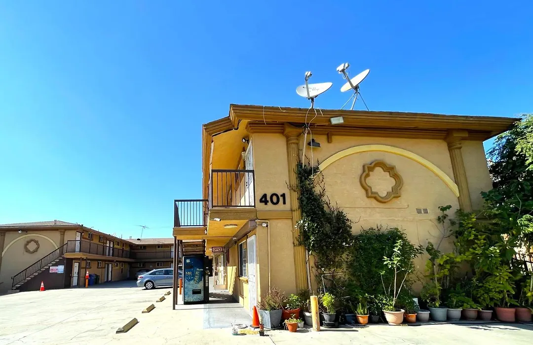 Travel Inn-1