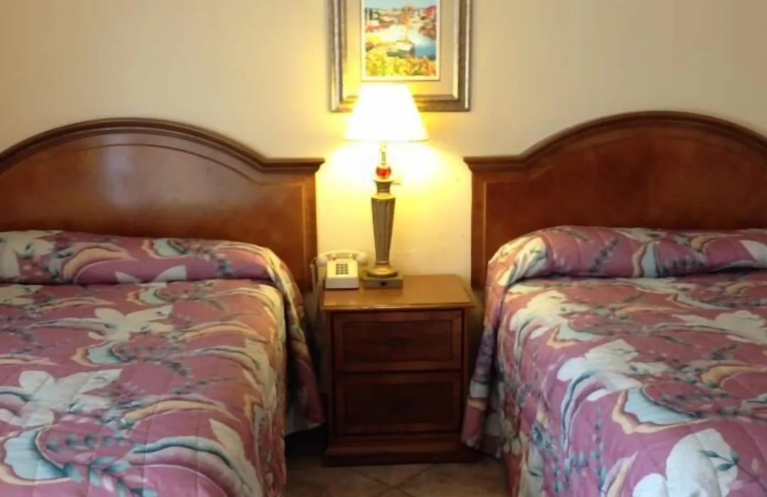 Cadillac Motel-1