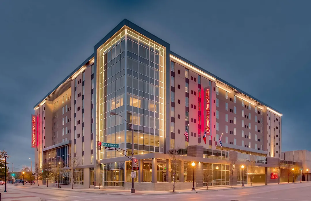Hampton Inn & Suites Fort Worth Downtown-1