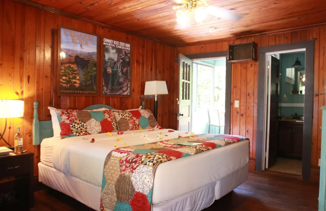 Riverside Lodge At Chimney Rock-1