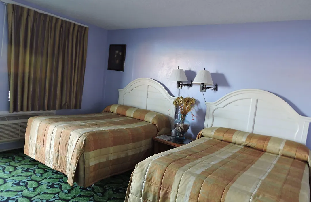 Walden Motel-1