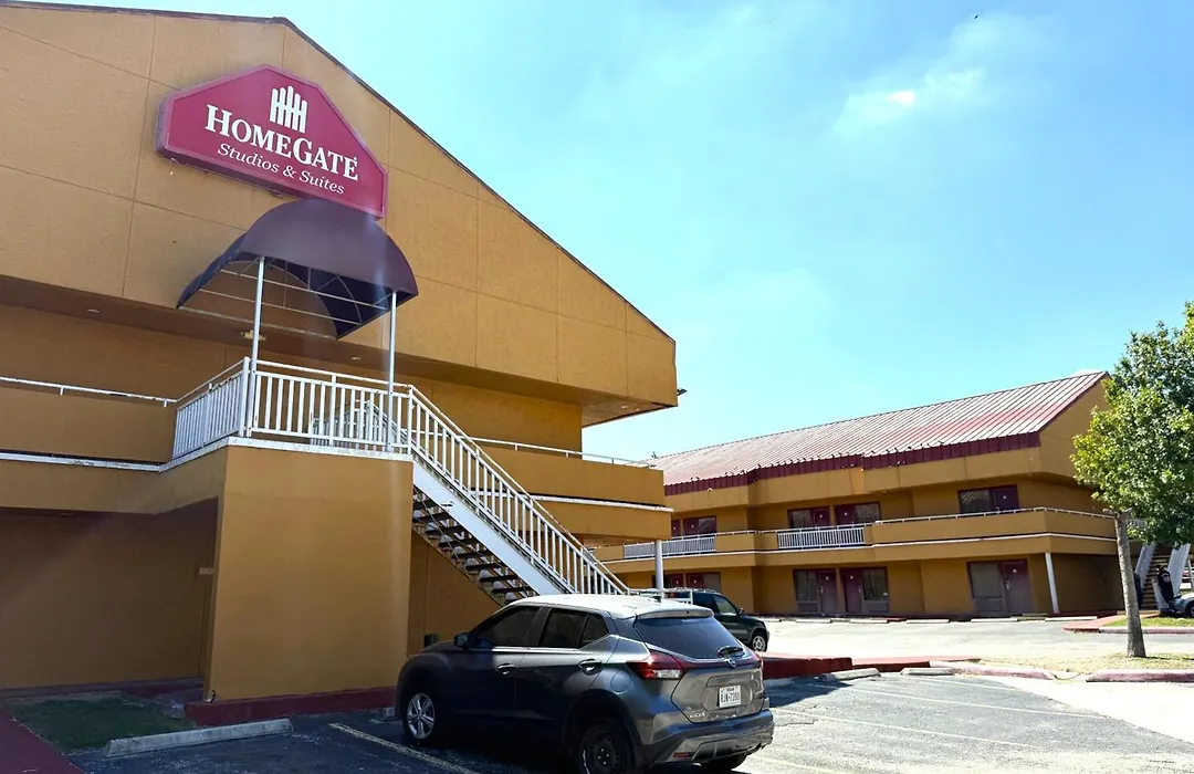 Homegate Studios&Suites San Antonio Medical Center-1
