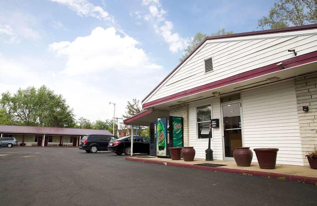 Highlander Motel-1
