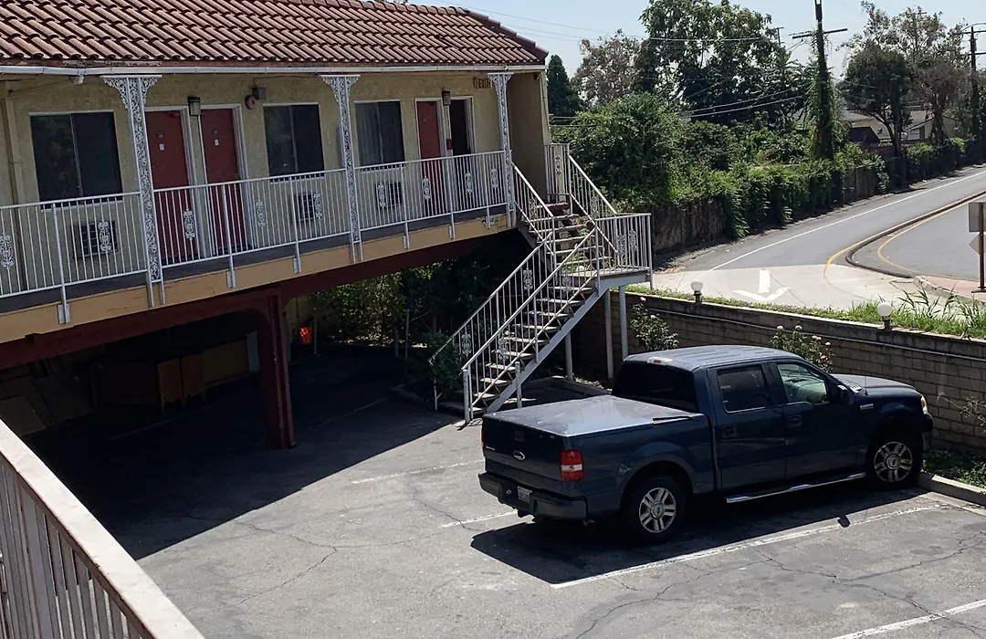 Budget Inn Motel-1