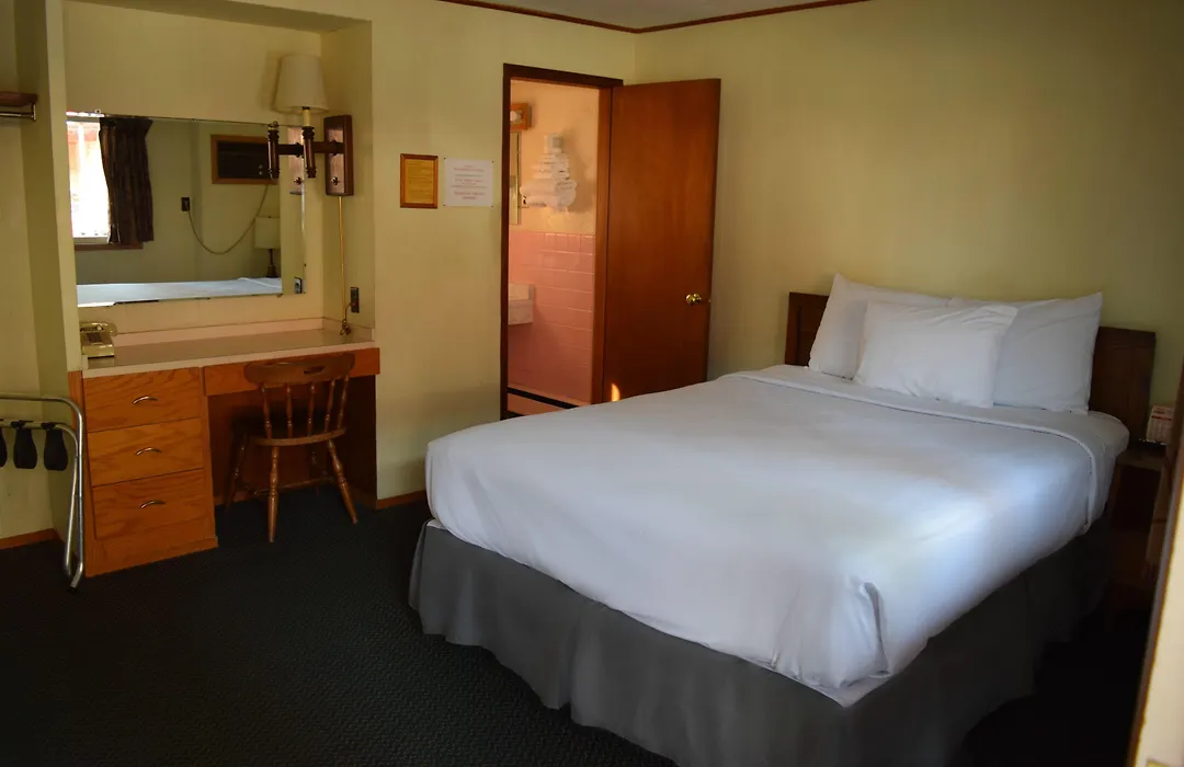 Mid-City Motel-1
