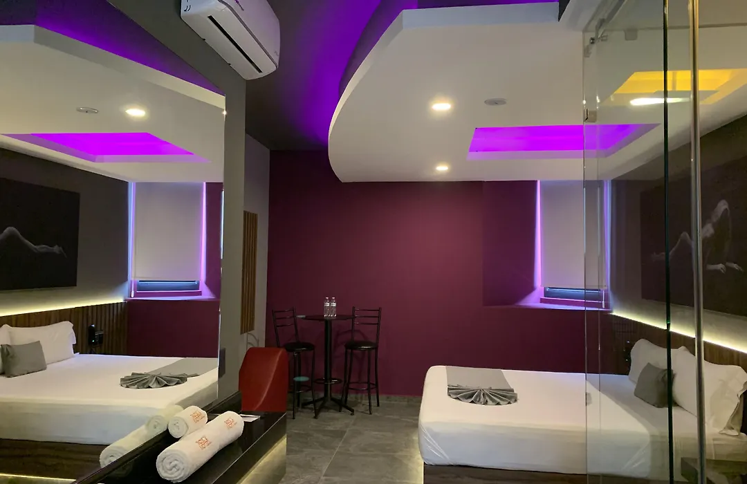 Roxy Motel-1