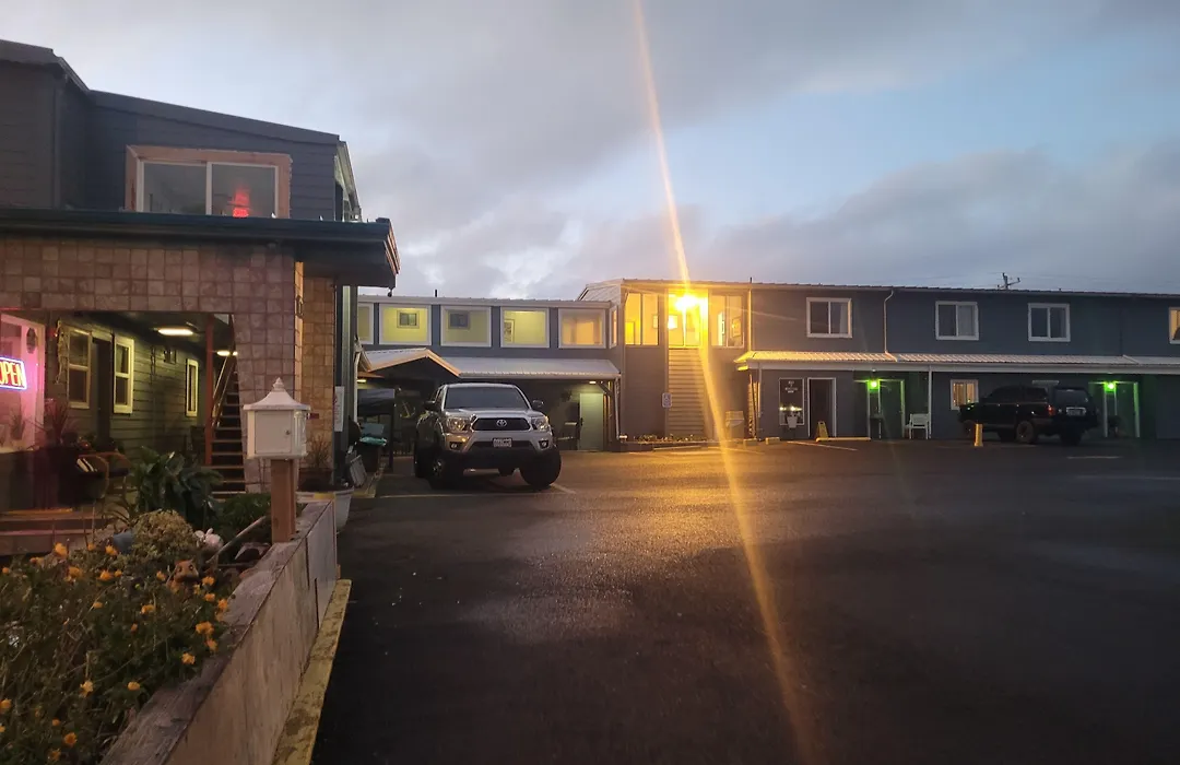 Newport Bay Motel-1
