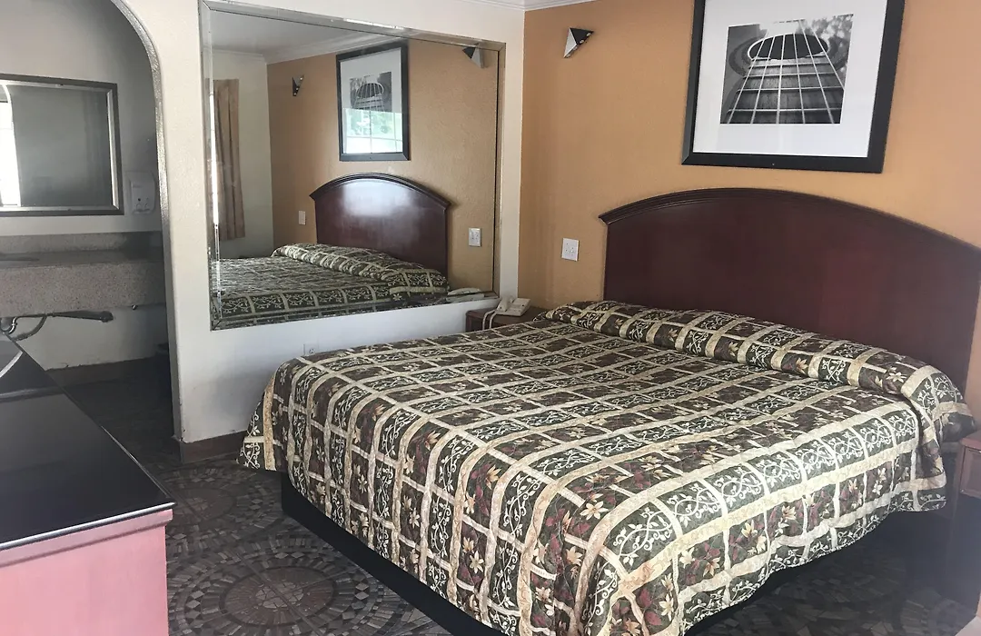 Regency Inn And Suites-1