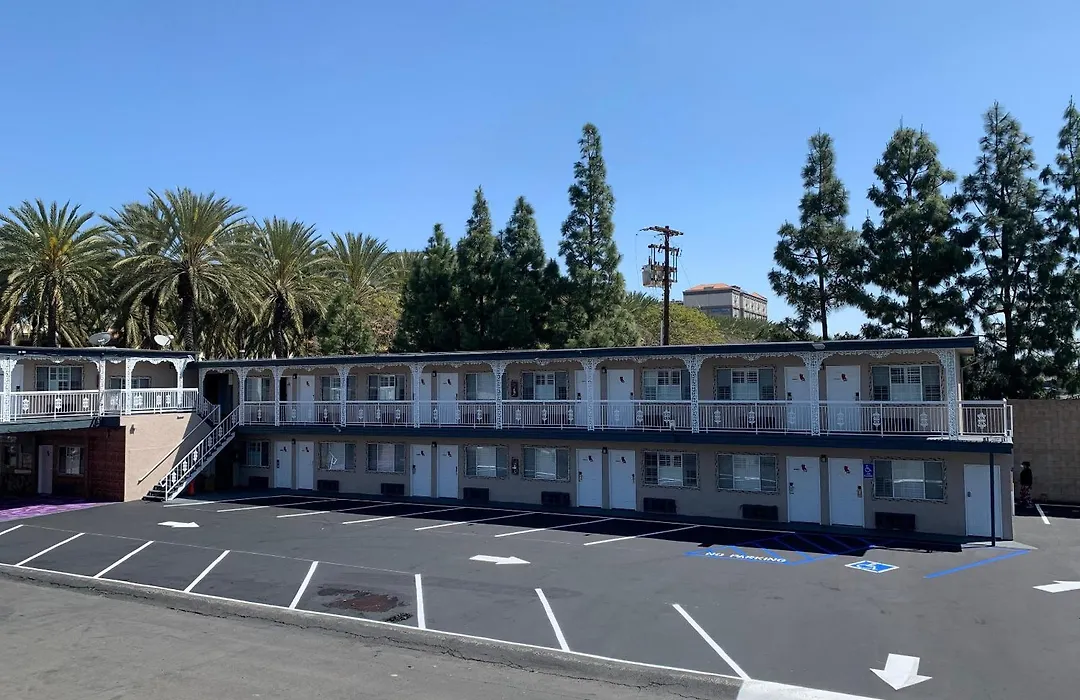Riviera Motel-1
