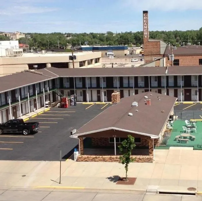 Town House Motel-1