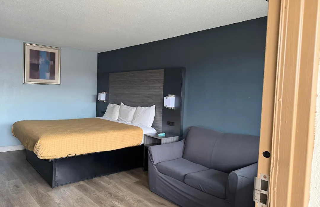 Red Carpet Inn & Suites - Danville-1