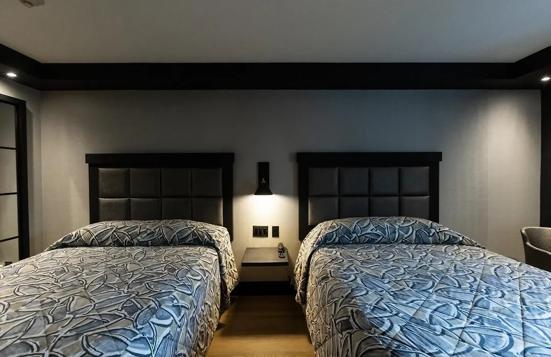 Hotel Le Chablis Cadillac-1
