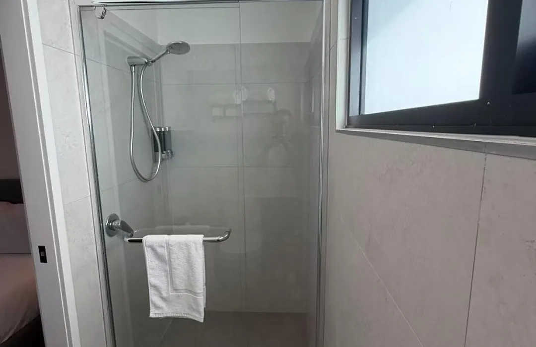 Aspley Motor Inn-1