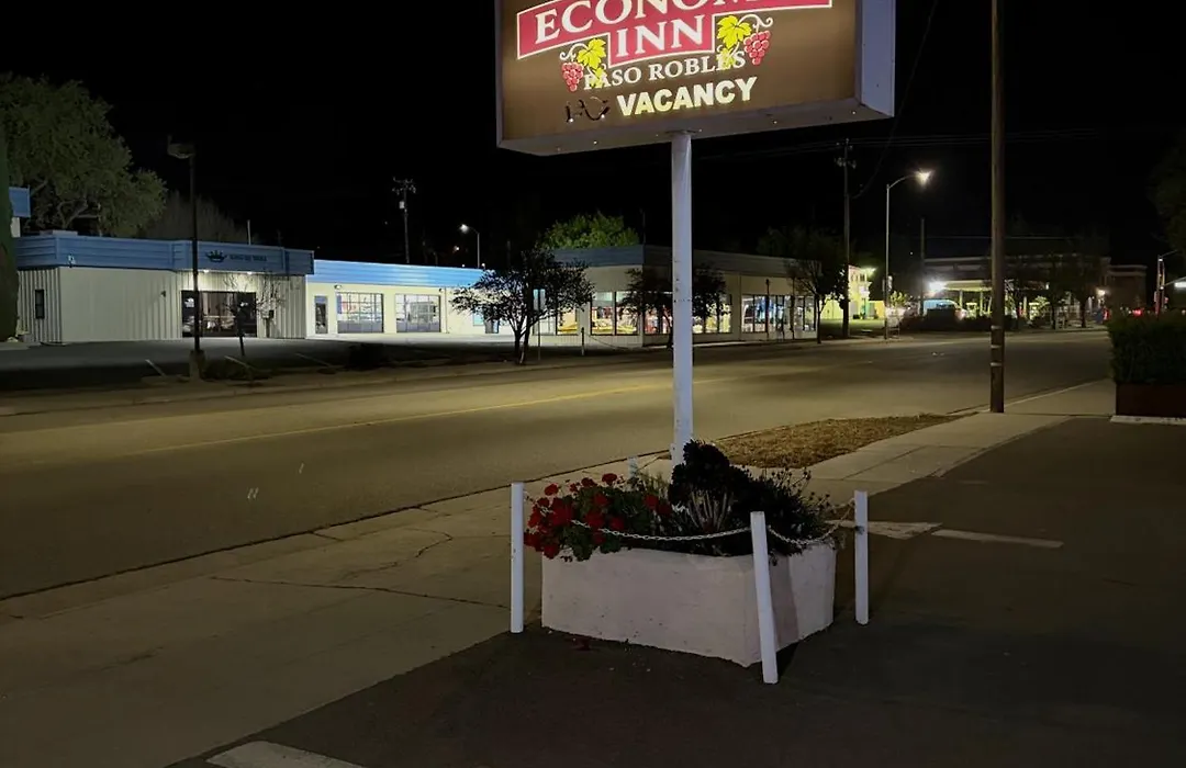 Economy Inn Paso Robles-1
