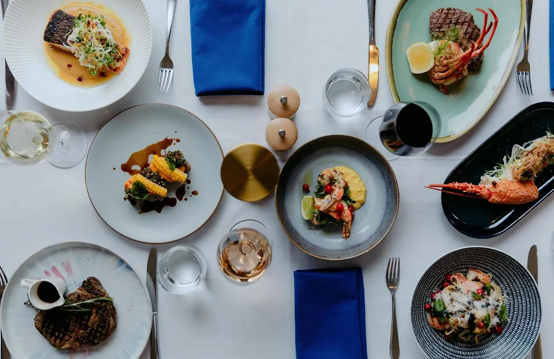 Hilton Surfers Paradise Hotel & Residences-1