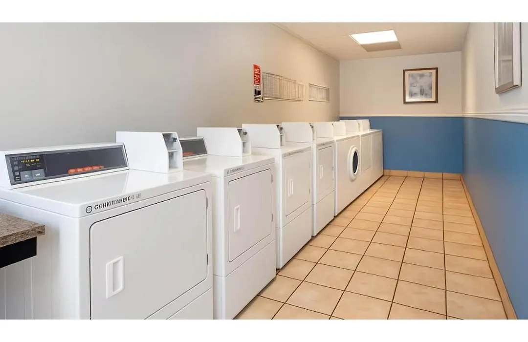 Motel 6-Anaheim, Ca - Maingate-1