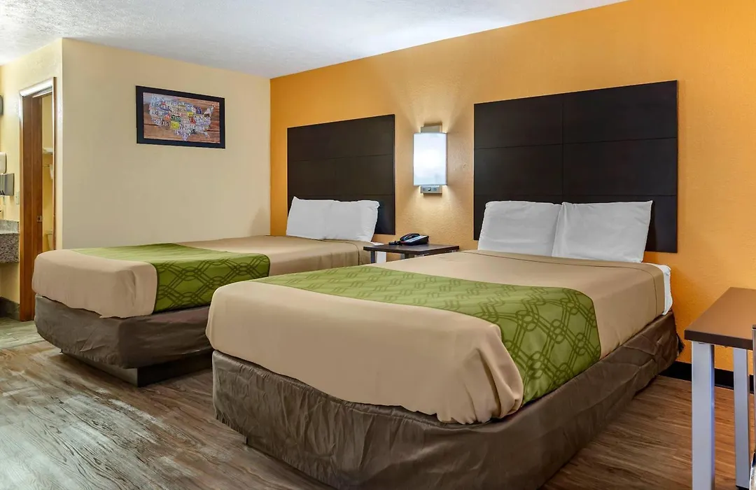 Econo Lodge Nashville North-1