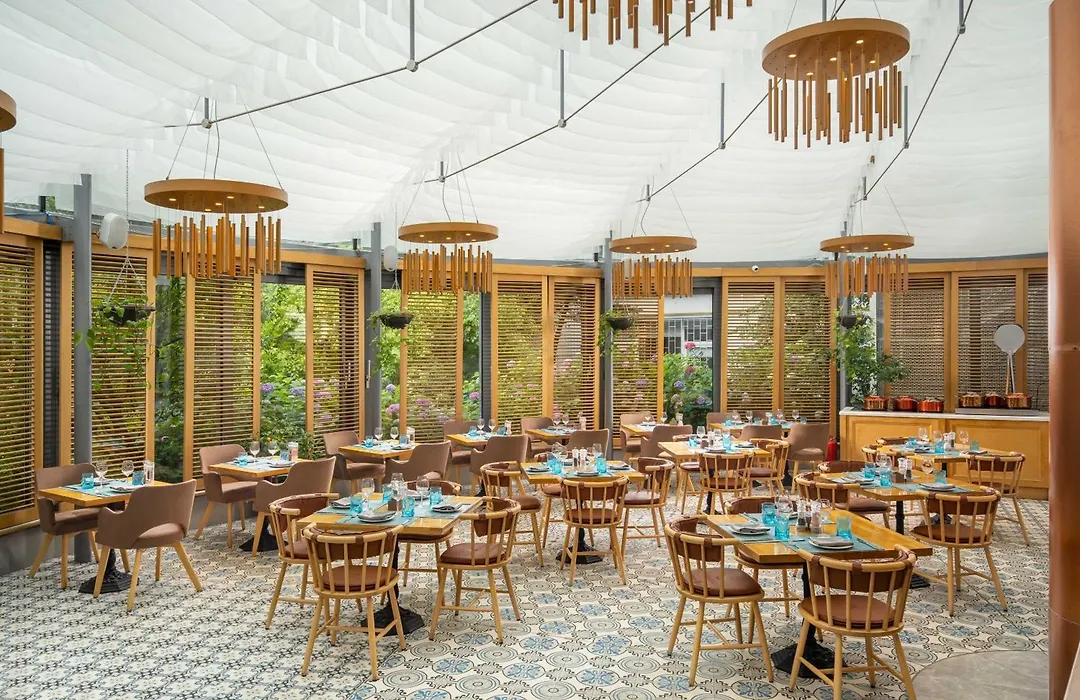 Park Inn By Radisson Bucharest Hotel & Residence-1