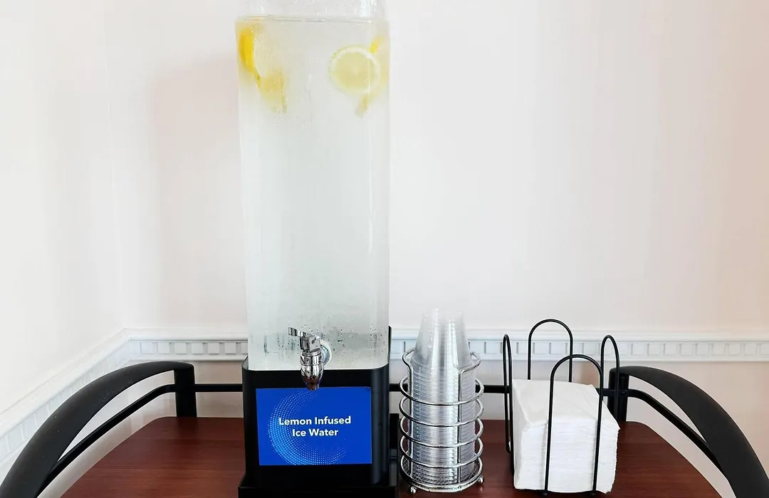 Comfort Inn Lakeside-1