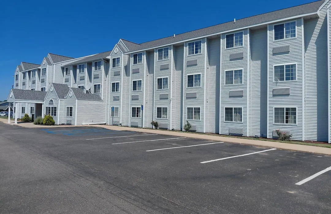 Microtel Inn & Suites By Wyndham Holland-1