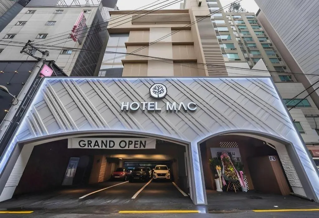 Mac Hotel-1