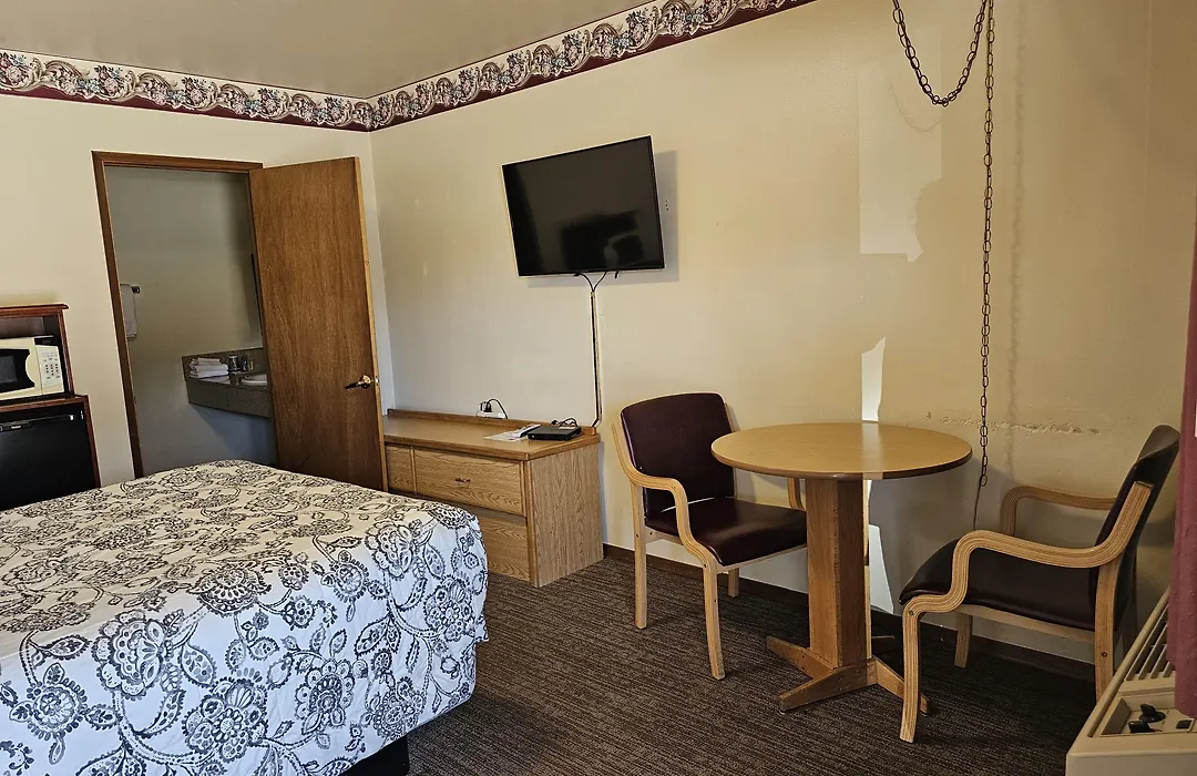 Cle Elum Travelers Inn-1