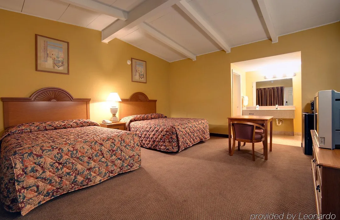 Americas Best Value Inn-Nacogdoches-1