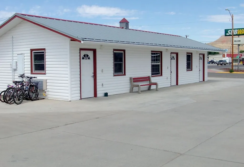 Paintbrush Inn-1