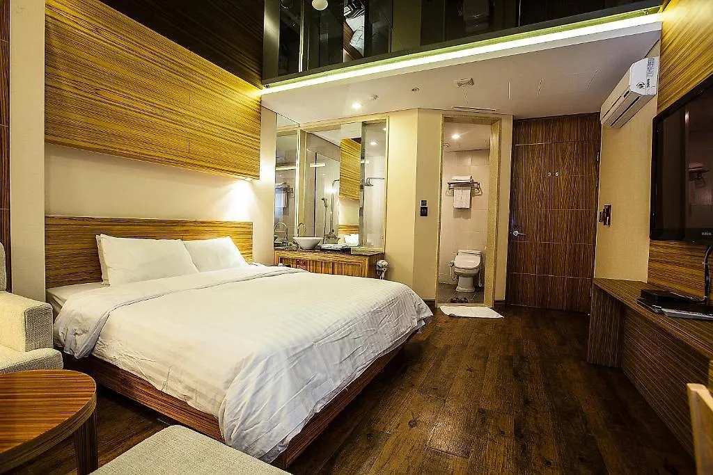 Life Style L Hotel-1