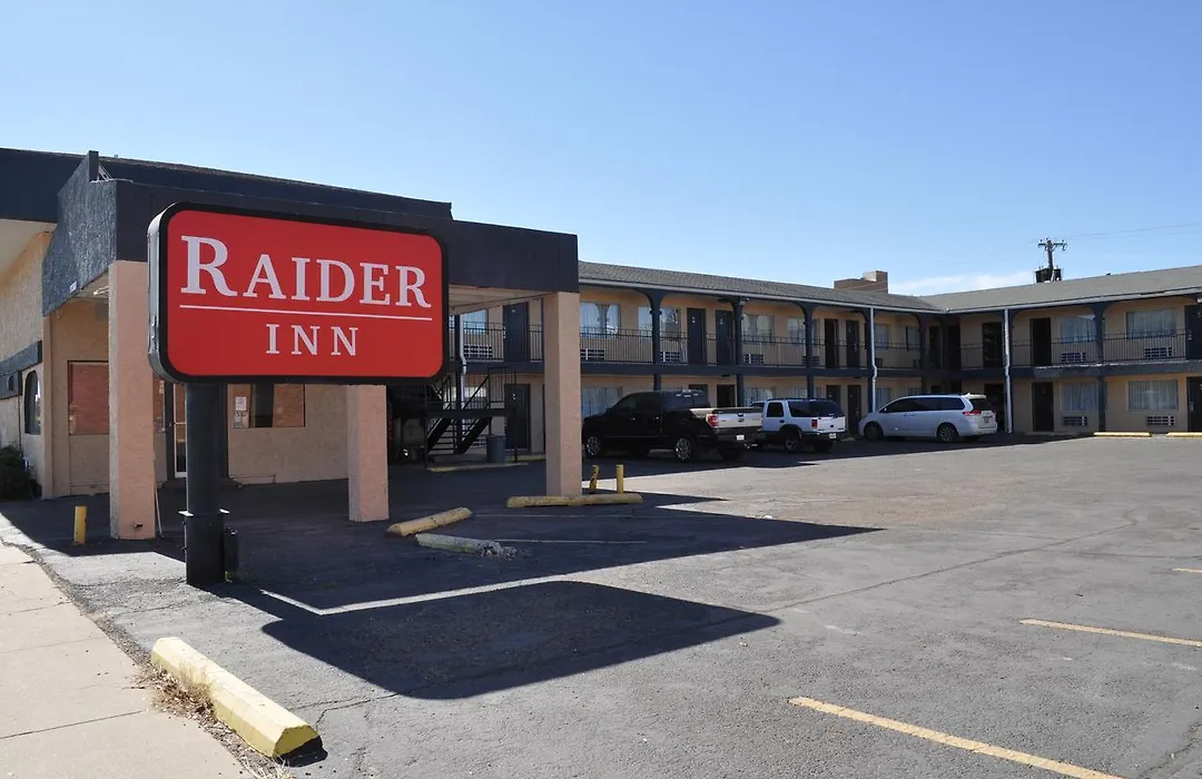 Raider Inn-1