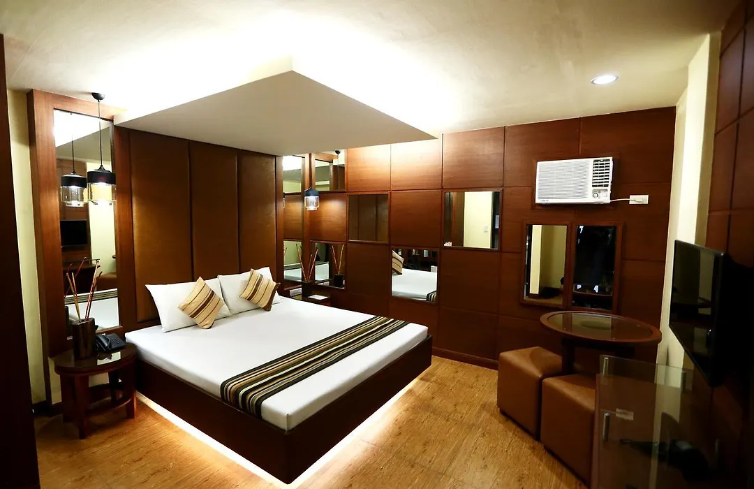 Hotel 2016 Manila-1