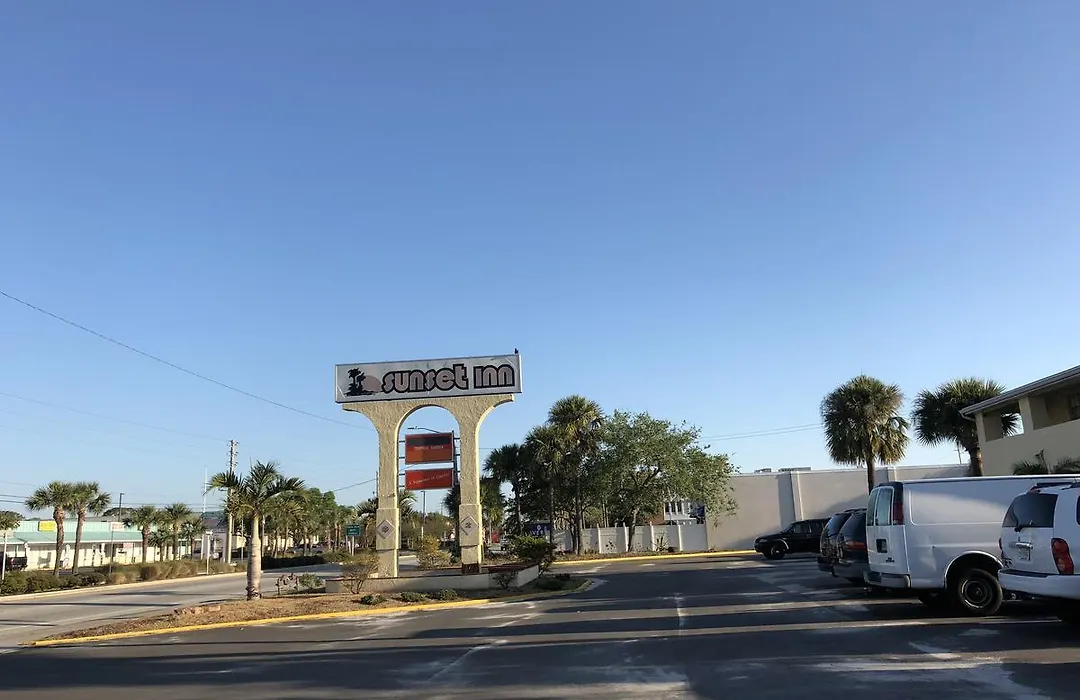 Sunset Inn- Fort Pierce, Fl-1