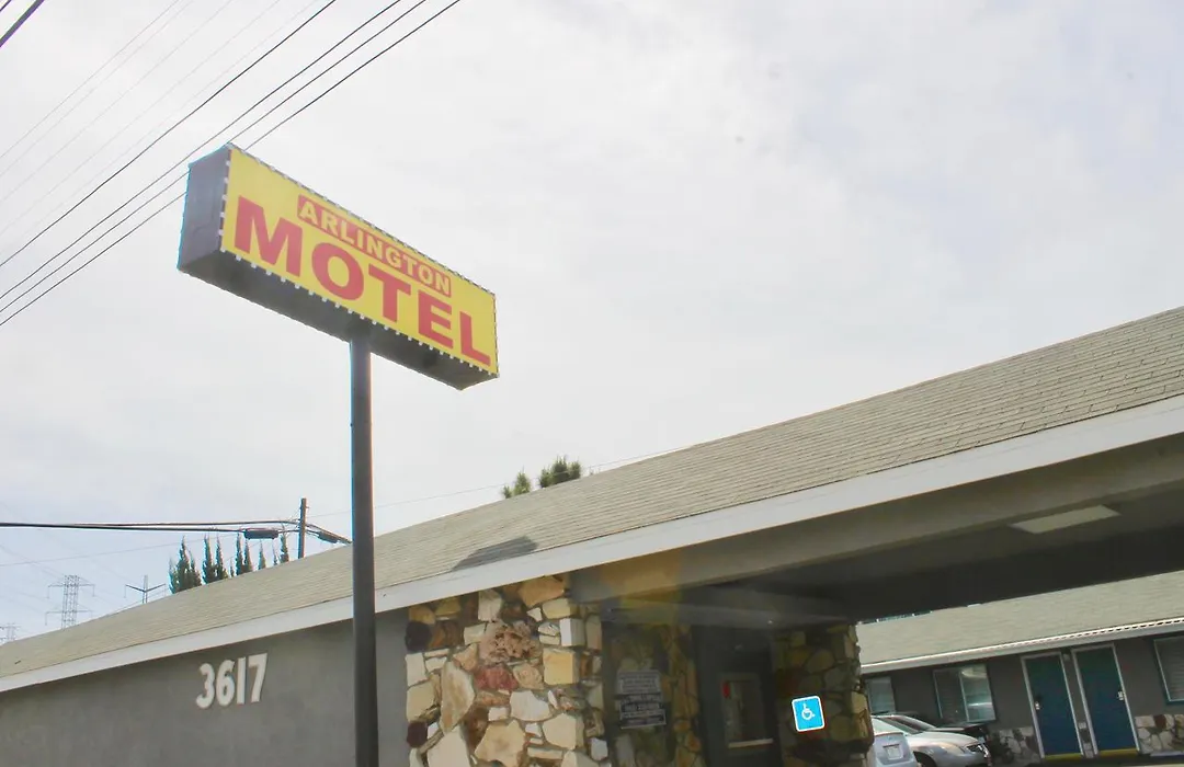Arlington Motel-1