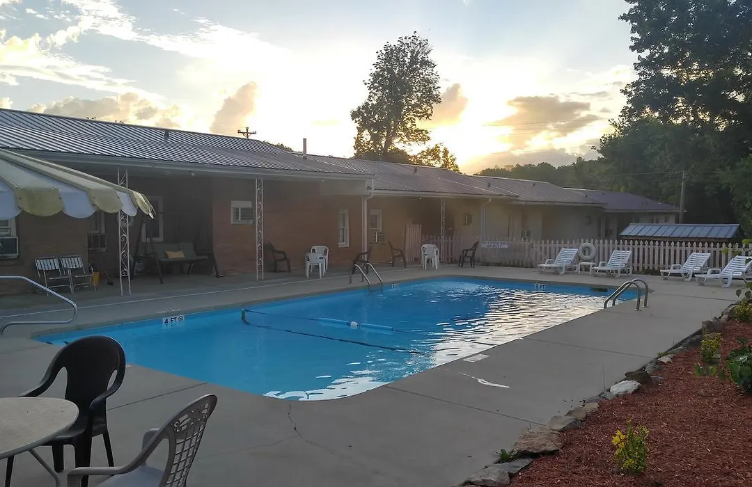 Rosewood Inn-1