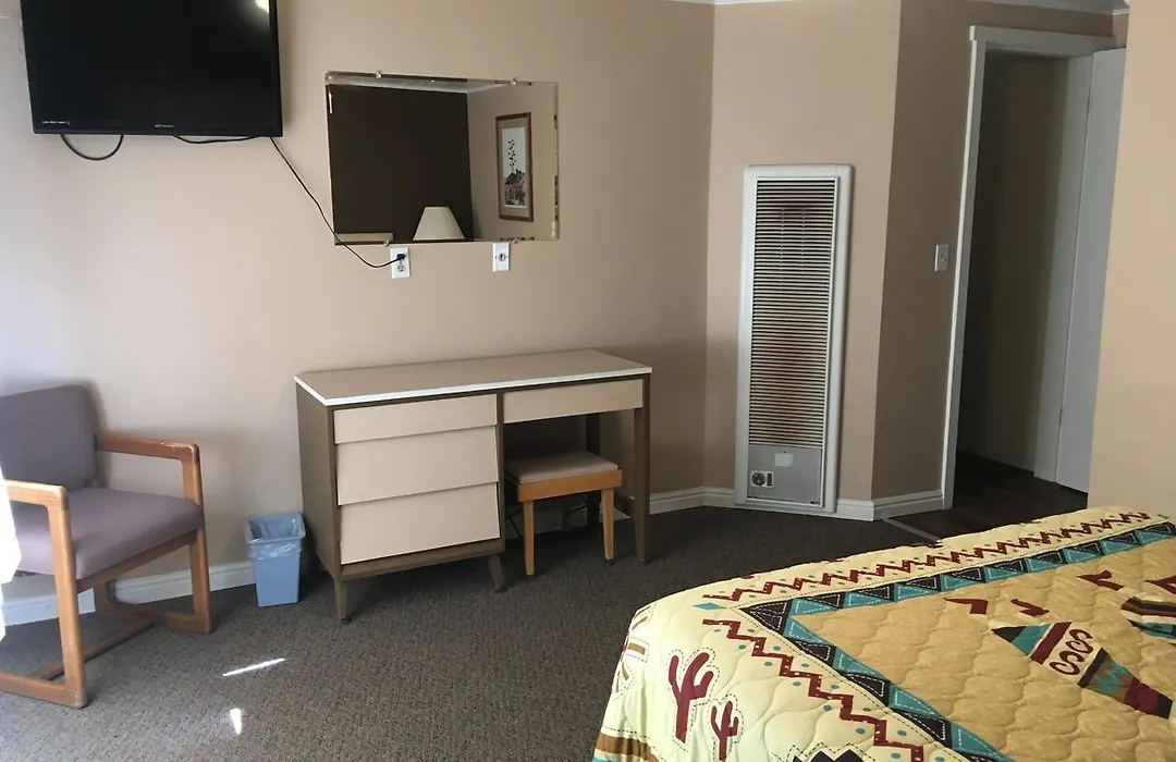 Sun -N- Sand Motel-1