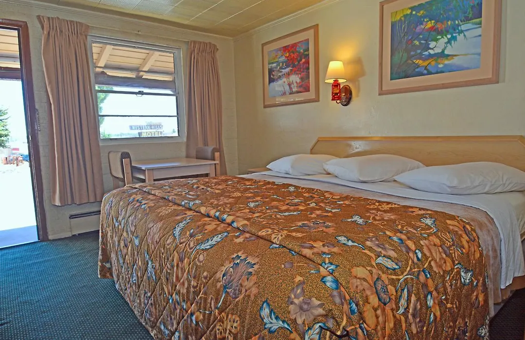 Western Hills Motel-1