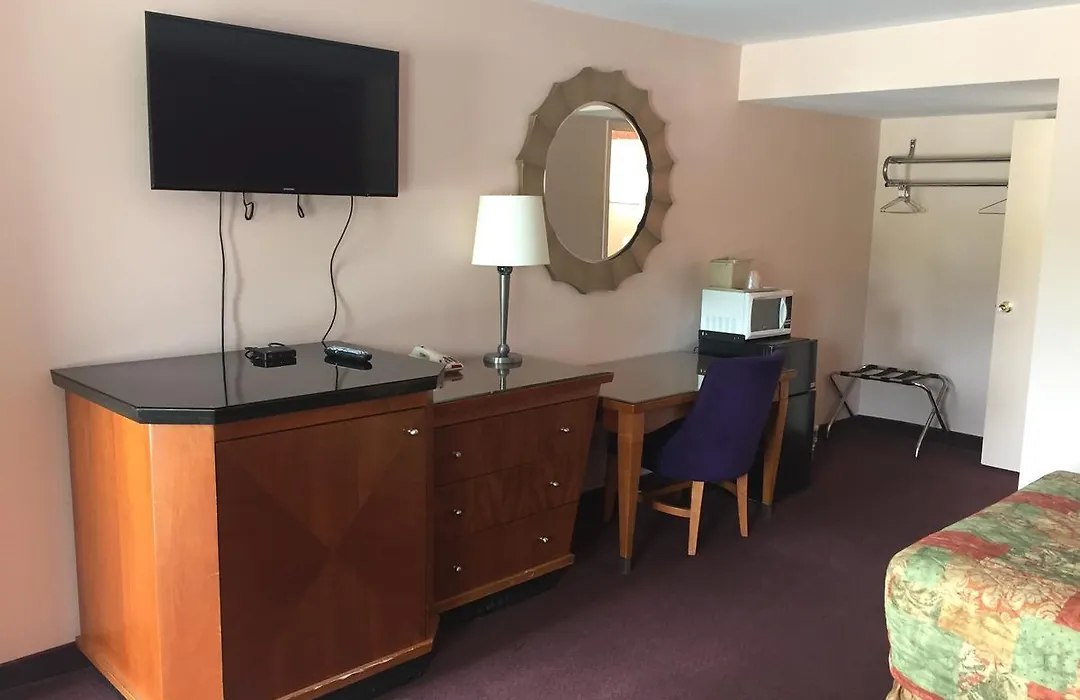 Scottish Inns Albany-1