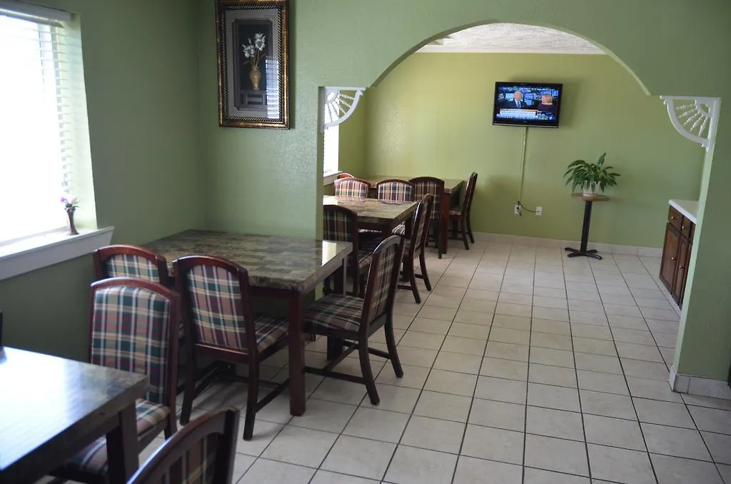 Knights Inn Memphis Airport-1