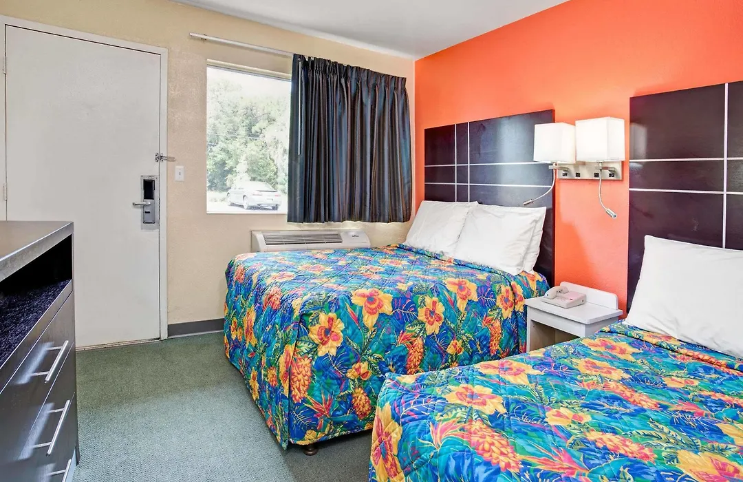 Knights Inn Jacksonville Airport-1
