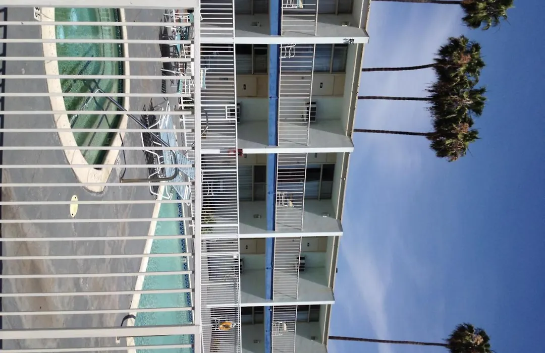 Inn Of Long Beach-1