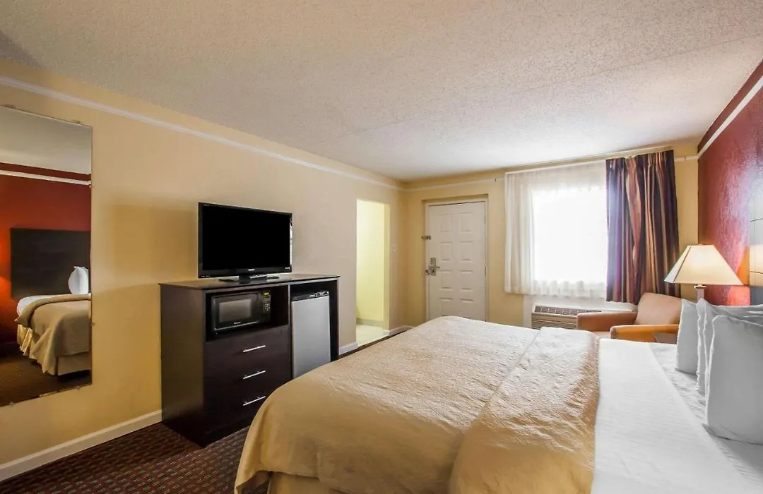 Econolodge Downtown Memphis Best Rate-1
