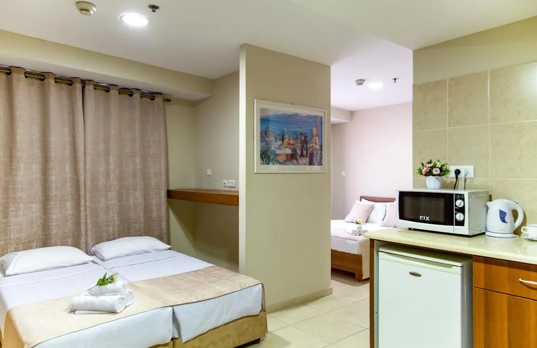Motel Aviv-1