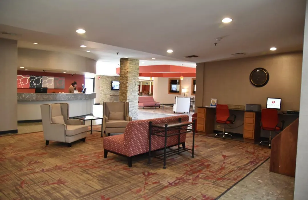 Ramada By Wyndham Wentzville-1
