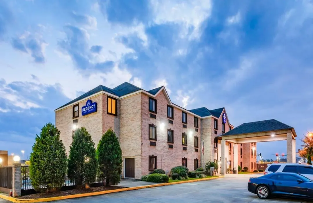 Regency Inn & Suites Biloxi-1
