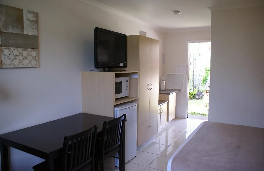 Mackay Motor Inn-1