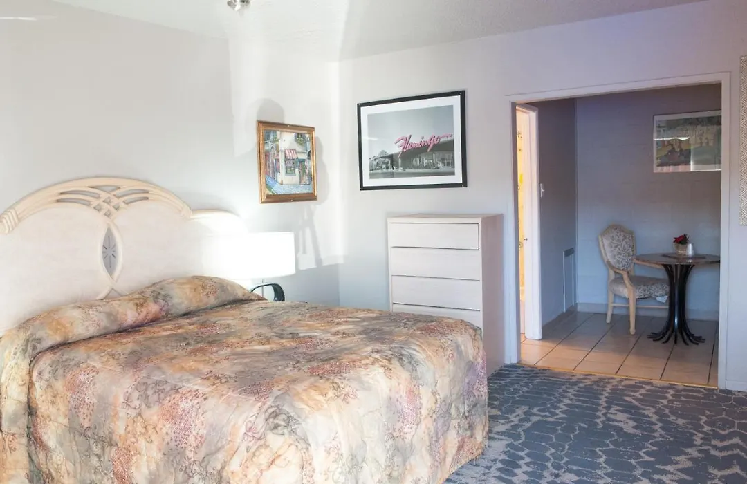 Motel 8 Plus-1