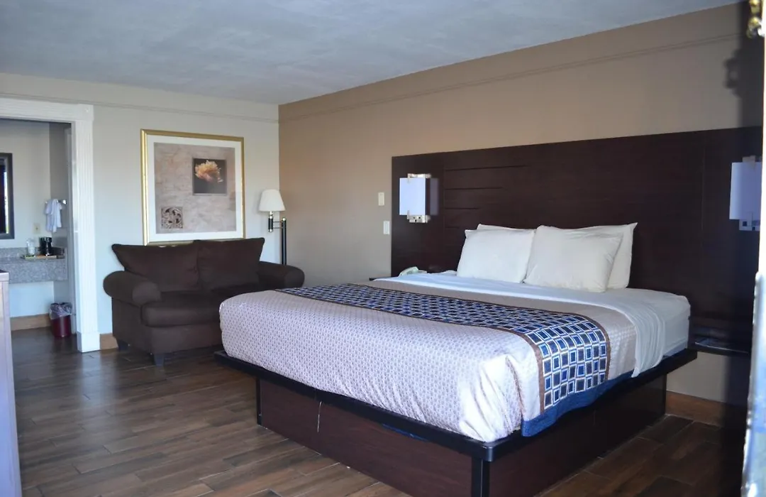 Hill Country Inn-1