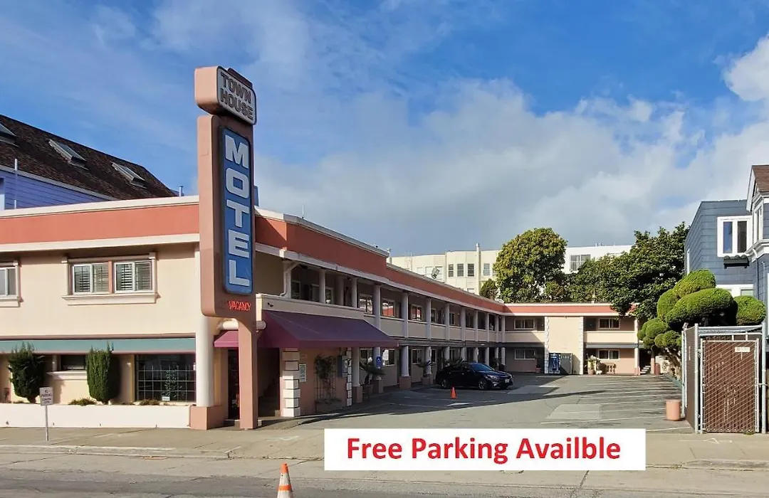 Town House Motel-1