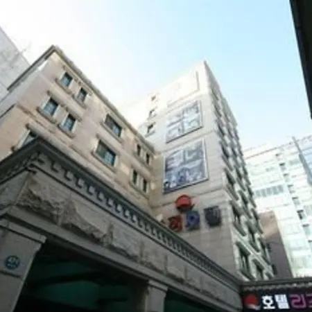 Liz Hotel-2