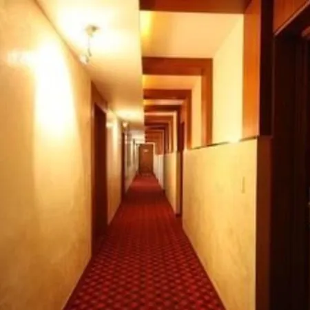 Liz Hotel-3